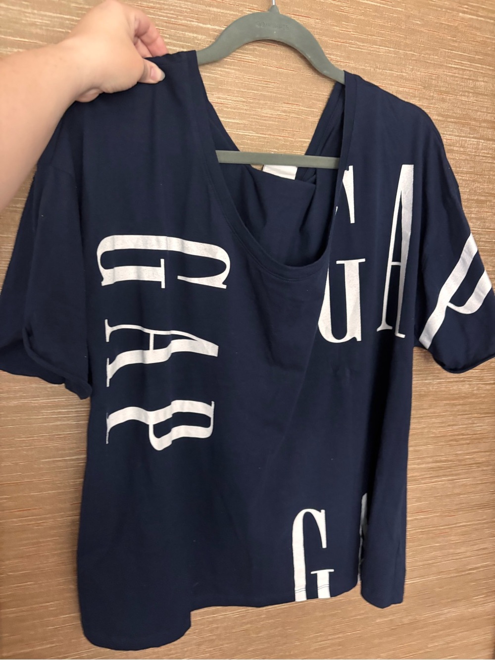 Rare new Navy Short-Sleeve Graphic Women’s Top logo xxl
